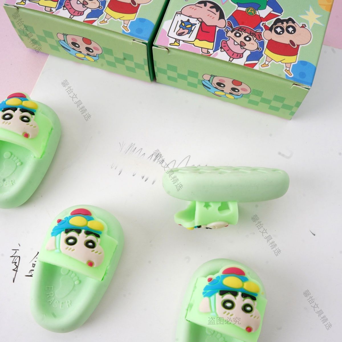 Crayon Shin-chan Slipperförmig – Stationery Office Bewertung und Preis