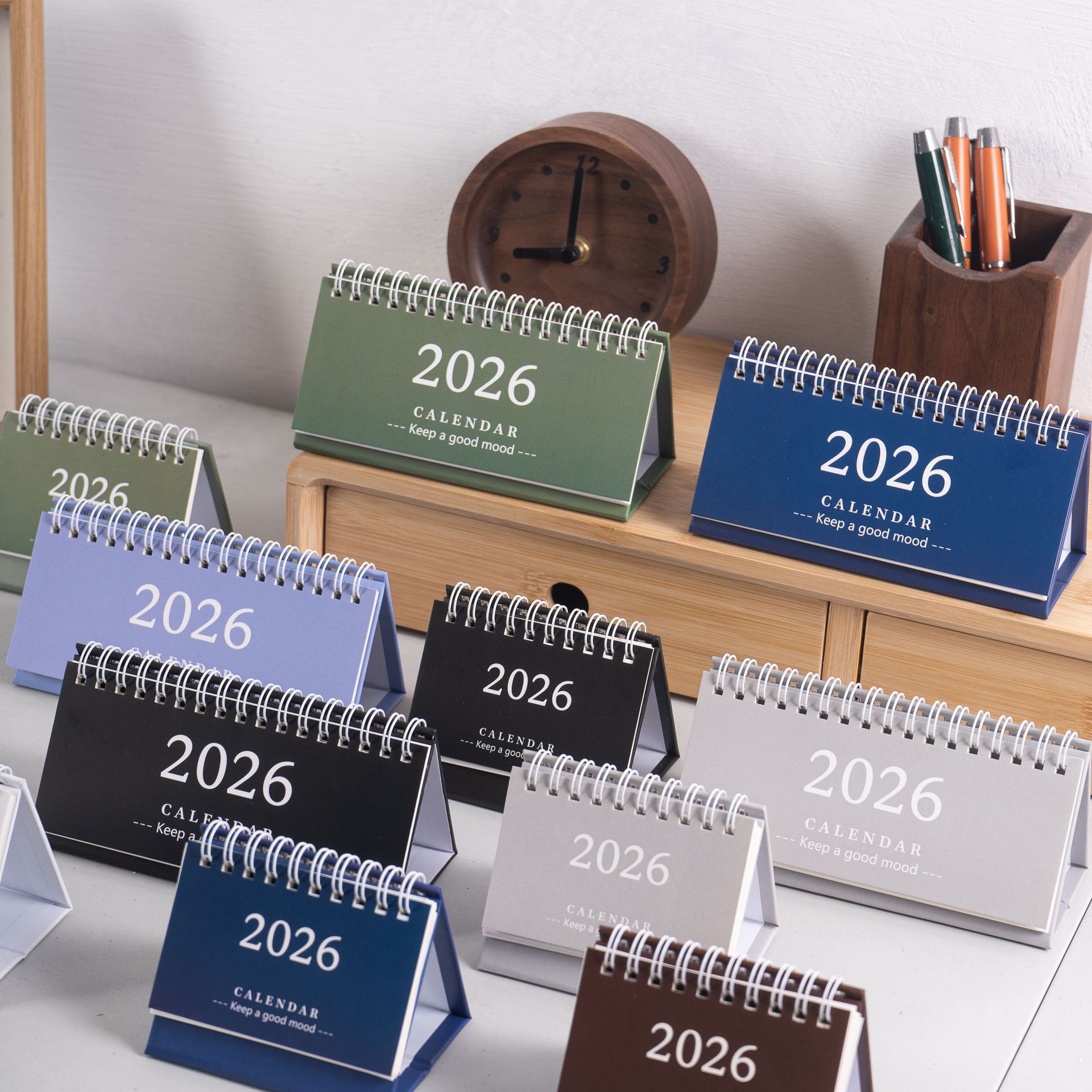 Einfacher Tischkalender 2025–2 – Office Stationery Supply List Bewertung und Preis